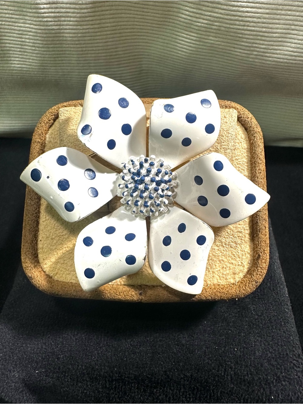 Vtg: Albert WEISS Navy Blue Polka Dot Flower Accent Brooch